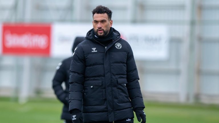 Konyaspor’da Steven Caulker, İlhan Palut’un ekibine alındı