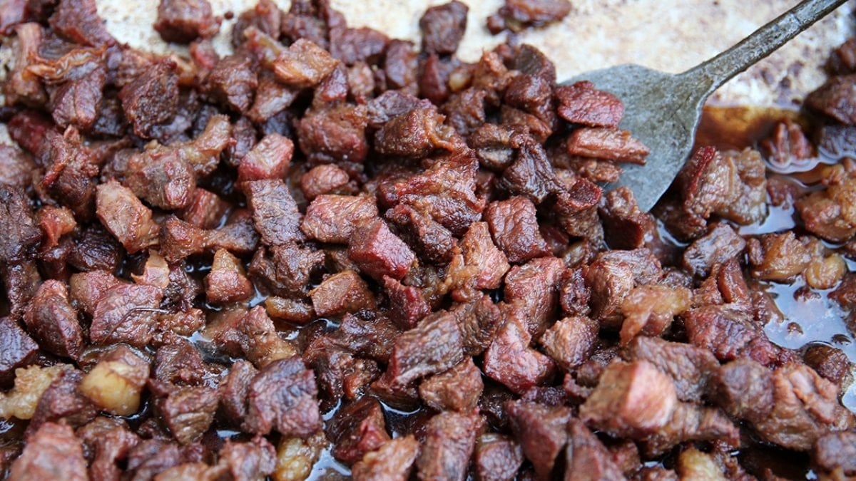 Kuruyemişte bezelye; ette, sucukta, kavurmada, köftede at eti çıktı