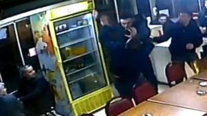 Kütahya’da çay ocağındaki bıçaklı saldırının nedeni kız meselesi çıktı