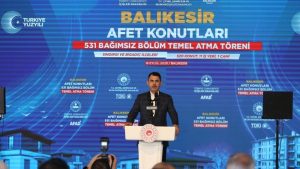 Murat Kurum’dan Sındırgı depremzedelerine mesaj: Söz verdik, tutacağız