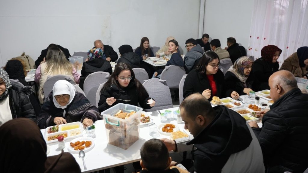 Nevşehir’in bir köyünde Ramazan ayı kararı: Evlerde iftar yasak, sofralar meydanda kuruluyor