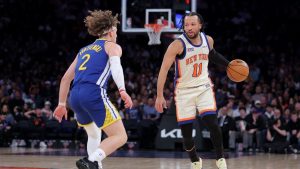 New York Knicks, Golden State Warriors’ı 21 sayı geriden gelerek yendi