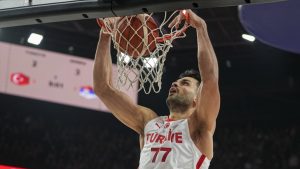 Ömer Faruk Yurtseven, Golden State Warriors ile 10 günlük sözleşme imzaladı