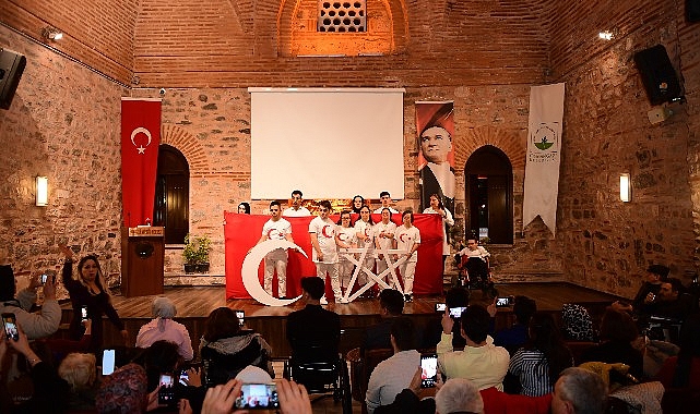 Osmangazi Belediyesi Engel Tanımayan Yüreklerle Milli Ruhu Yansıttı