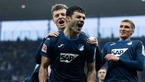 Ozan Kabak, Bundesliga’da ayın oyuncusu ödülüne aday