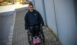 Parkede bir kadın direnişi: Medine Alper