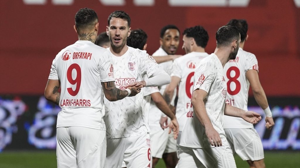 Pendikspor, Sarıyer’i yendi