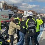 Sakarya’da trafikte kavga eden sürücüler yaralandı