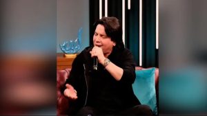 Şarkıcı Murat Başaran’dan ‘Kabe’de Hacılar’ performansı geldi