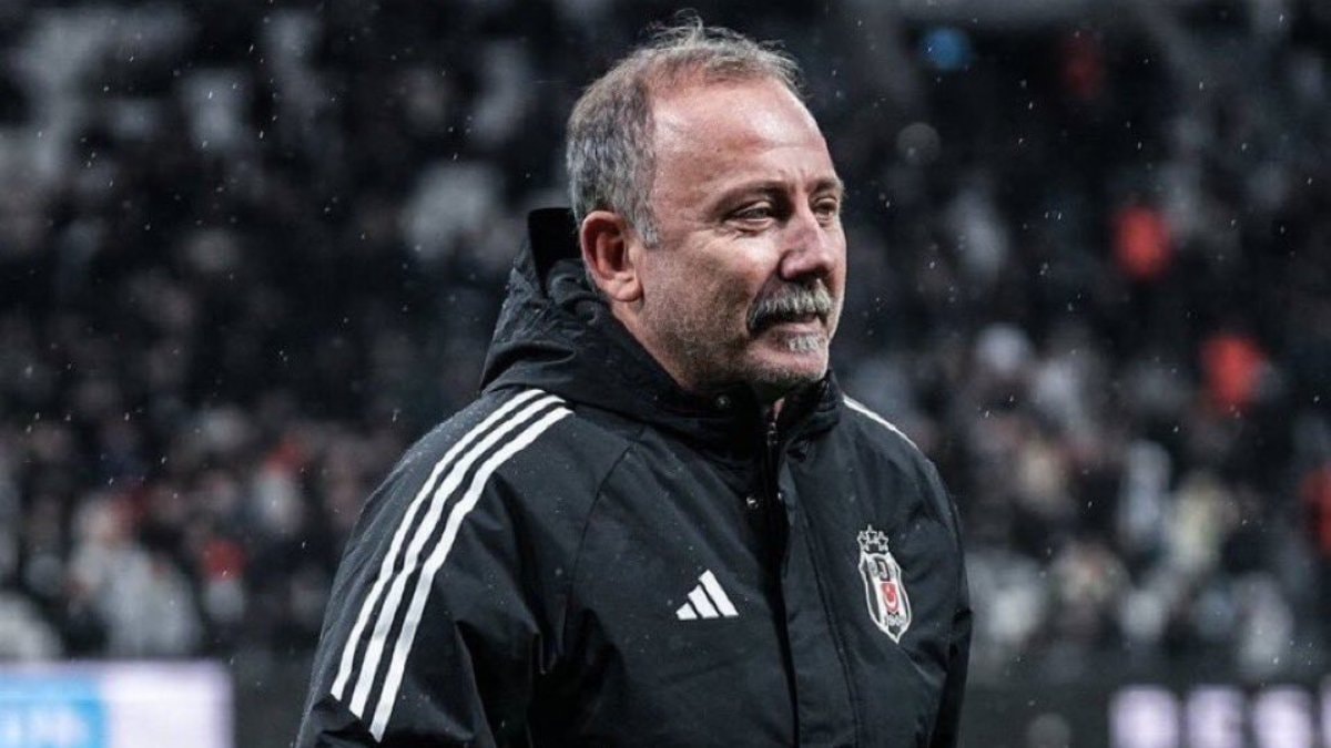 Sergen Yalçın’dan oyunculara uyarı: Süper Lig’de 11 final maçımız var!