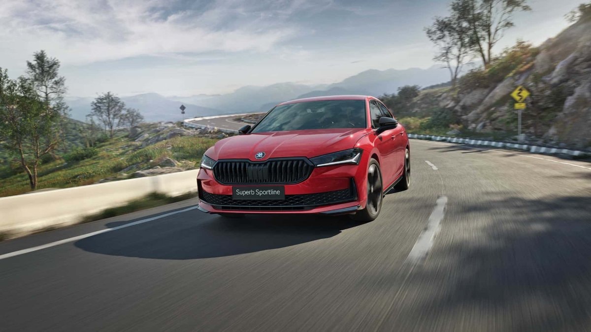 Skoda Superb Sportline MHEV Türkiye’de satışa çıktı
