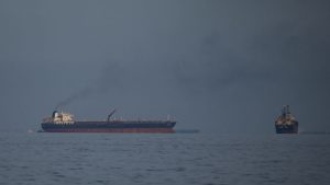 Suudiler, petrol alıcılarına Kızıldeniz seçeneğini sunuyor