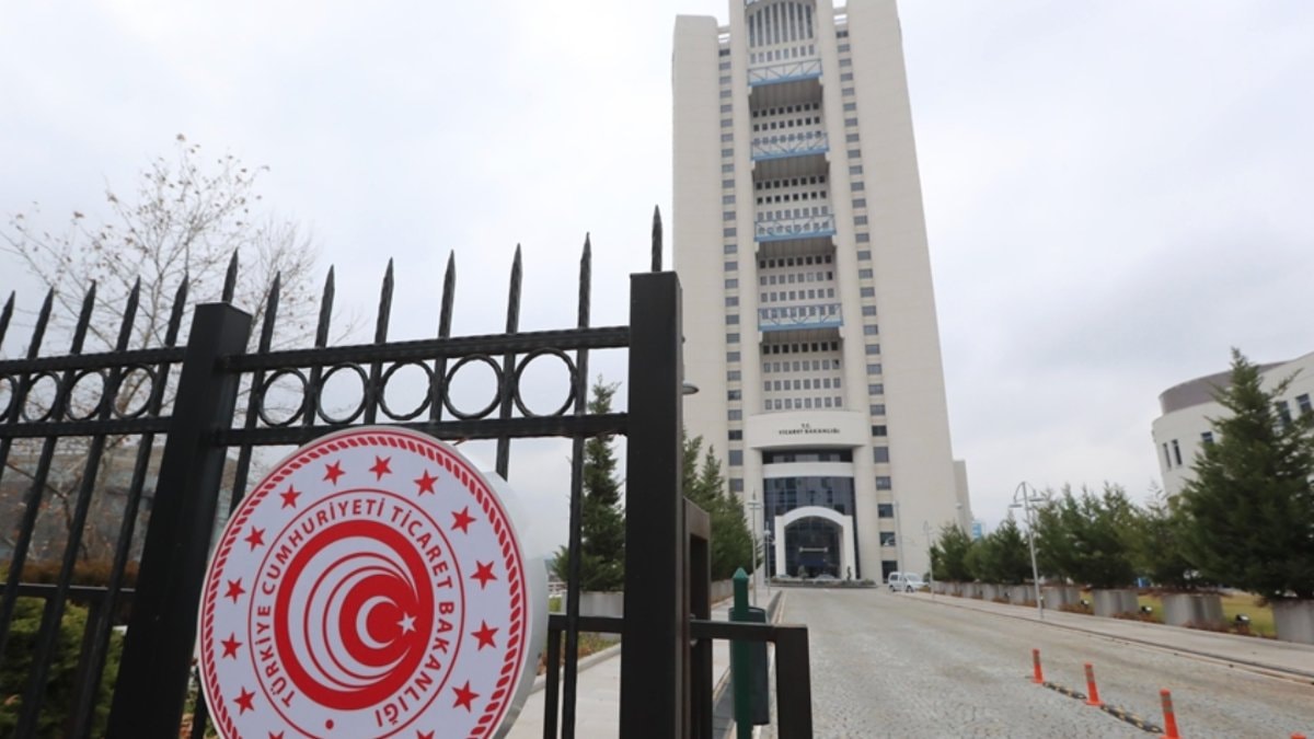 Ticaret Bakanlığı: Ocak’ta ihracat 20 milyar 328 milyon dolar olarak gerçekleşti