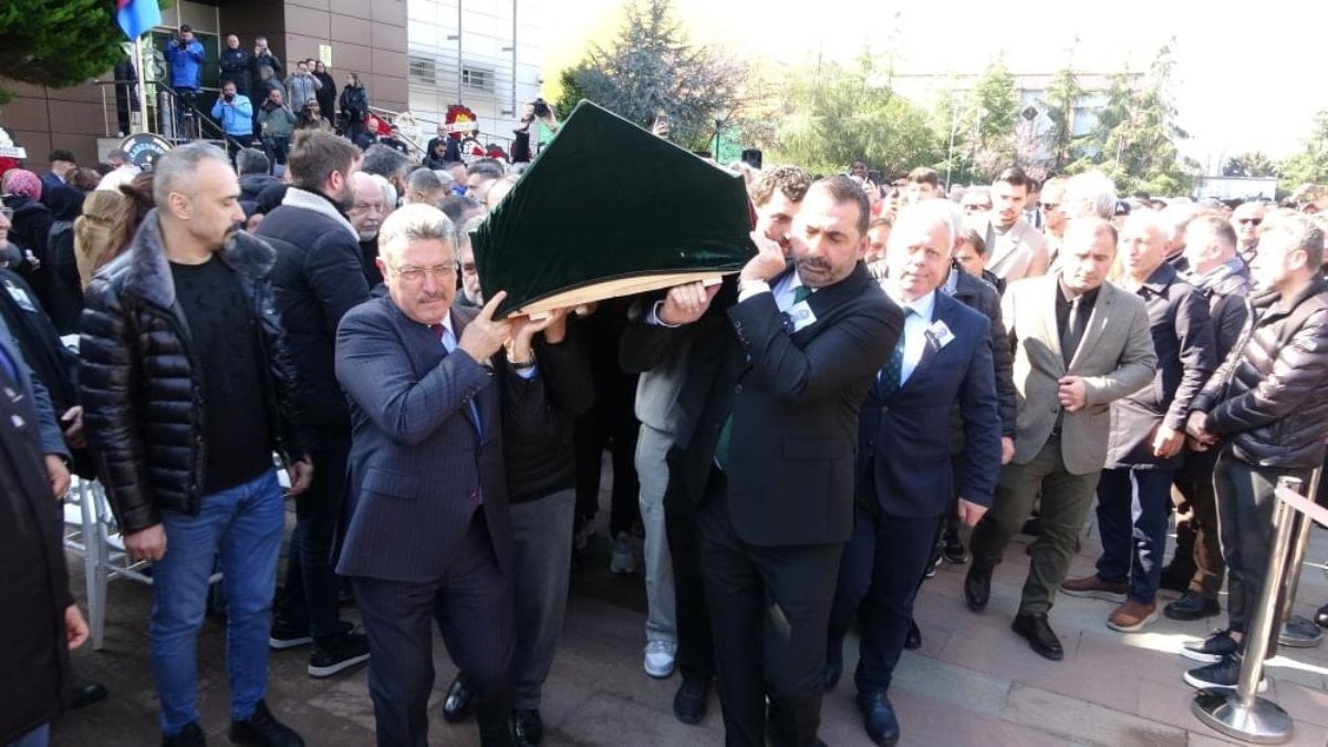 Trabzonspor’da, Orhan Kaynak için tören düzenlendi