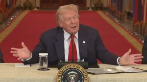 Trump’tan gazeteciye Rusya yanıtı: Ne kadar aptalca bir soru