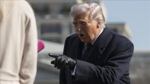 Trump’tan İran’a uyarı: Daha önce hiç görülmemiş bir güçle vururuz