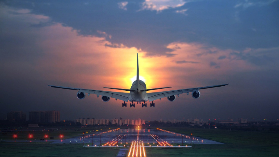 “Uçak biletlerine yaz sonunda zam gelebilir”