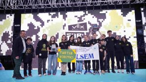 Üsküdar BİLSEM öğrencileri Dünya Robot Şampiyonası yolunda