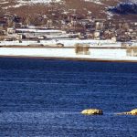 Van Gölü’nde geri çekilmeyle birlikte adacıklar oluştu