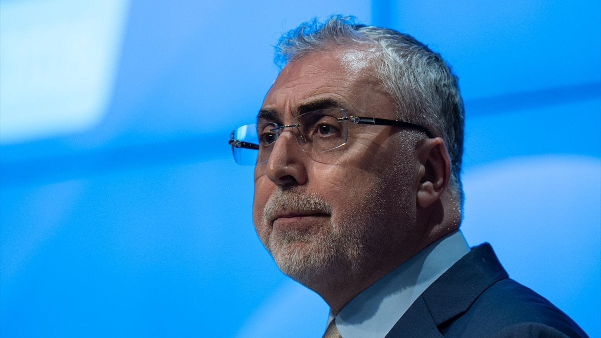 Vedat Işıkhan: Bayram ikramiyeleri ve aylık ödemeleri 14-19 Mart tarihleri arasında yatırılacak