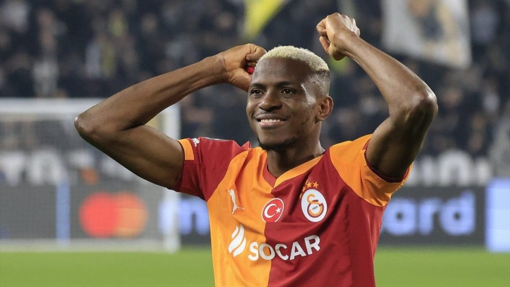 Victor Osimhen, Şampiyonlar Ligi’nde haftanın 11’ine girdi