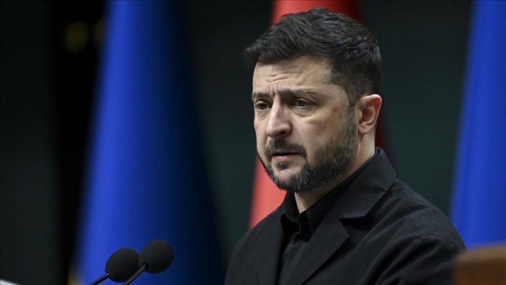 Vladimir Zelensky, Belarus Cumhurbaşkanı Lukaşenko’ya yaptırım uyguladıklarını açıkladı