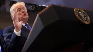 Yüksek Mahkeme’nin kararına kızan Trump tüm dünyaya ek vergi getirdi