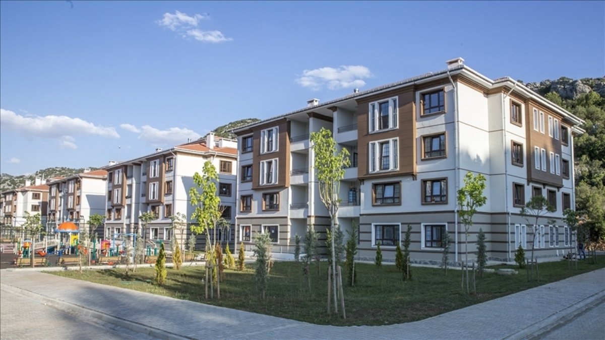 Yüzyılın Konut Projesi’nde bu hafta 3 ilde daha hak sahiplerine belirlenecek