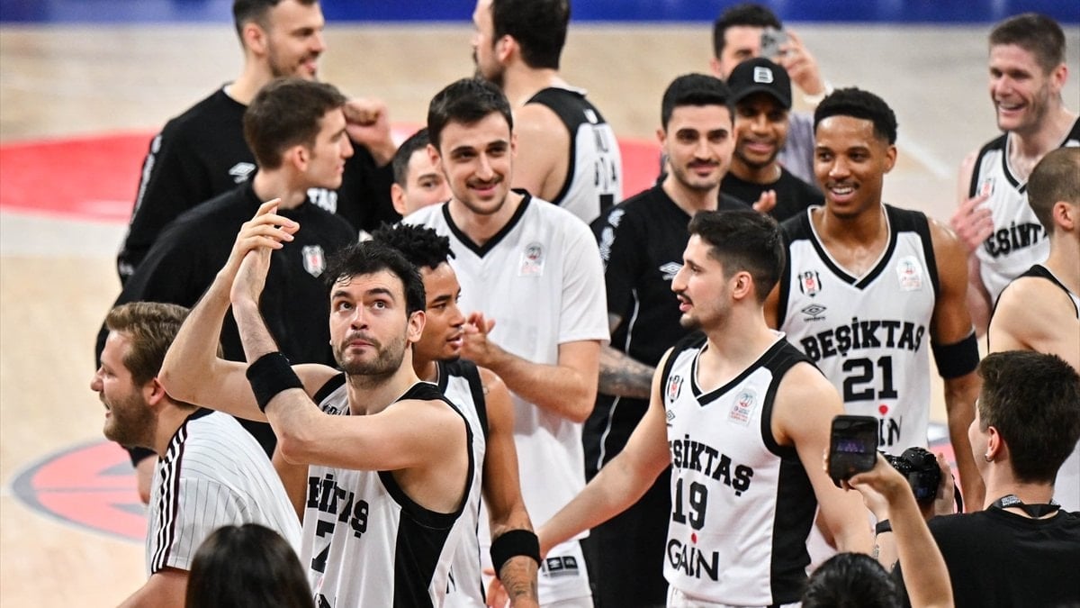 Ziraat Bankası Türkiye Kupası’nda Beşiktaş, Anadolu Efes’i devirerek finale yükseldi