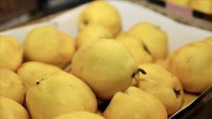 Ayva fiyatları uçtu: Kilo fiyatı 300 liraya dayandı