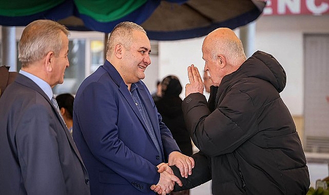 Başkan Özarslan Semt Pazarında Esnaf ve Vatandaşla Buluştu