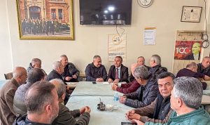 Başkan Özarslan Şenlik Mahallesi’nde Vatandaşlarla Buluştu