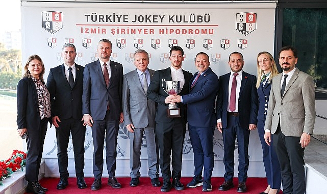 Buca Belediye Başkanlığı Koşusu’nu Önderbeyim kazandı