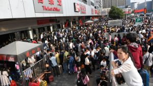 Çin’de hizmet sektörü tatilin getirdiği canlanmanın ardından yavaşladı