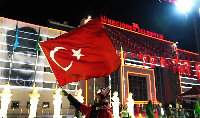 Dünya Kupası Coşkusu Keçiören’de Dev Ekrandan Takip Edildi