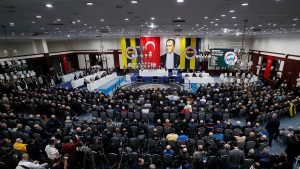 Fenerbahçe’de Divan Kurulu Toplantısı ertelendi