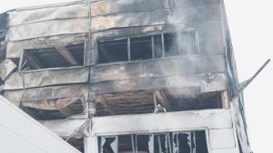 Güney Kore’de fabrikada yangın