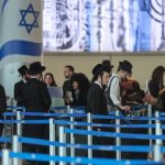 İsrail uçuşlara kısıtlama getirdi: Havalimanında yoğunluk oluştu