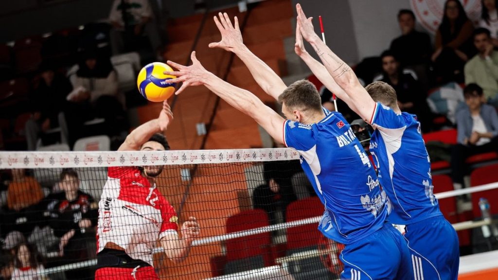 İstanbul Gençlik, Halkbank’ı mağlup etti