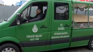 İstanbul’da çöken binada hayatını kaybeden kadının cansız bedeni teslim edildi