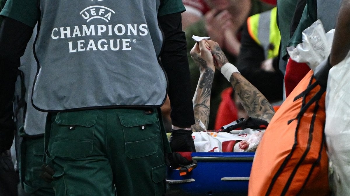 Noa Lang’in sakatlığı sonrası reklam panosuna müdahale edildiği ortaya çıktı