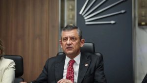 Özgür Özel, 4 milletvekilini Muhittin Böcek’e gönderdi