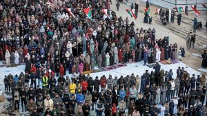 Ramazan Bayramı sabahında dünyada bayram namazı