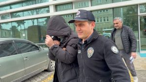 Samsun’da polisin burnunu kıran şahıs tutuklandı