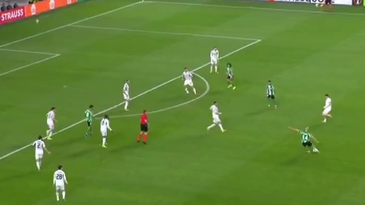 Sofyan Amrabat’tan Avrupa Ligi’nde müthiş gol!