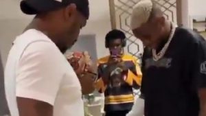 Victor Osimhen için ülkesinde dualar edildi