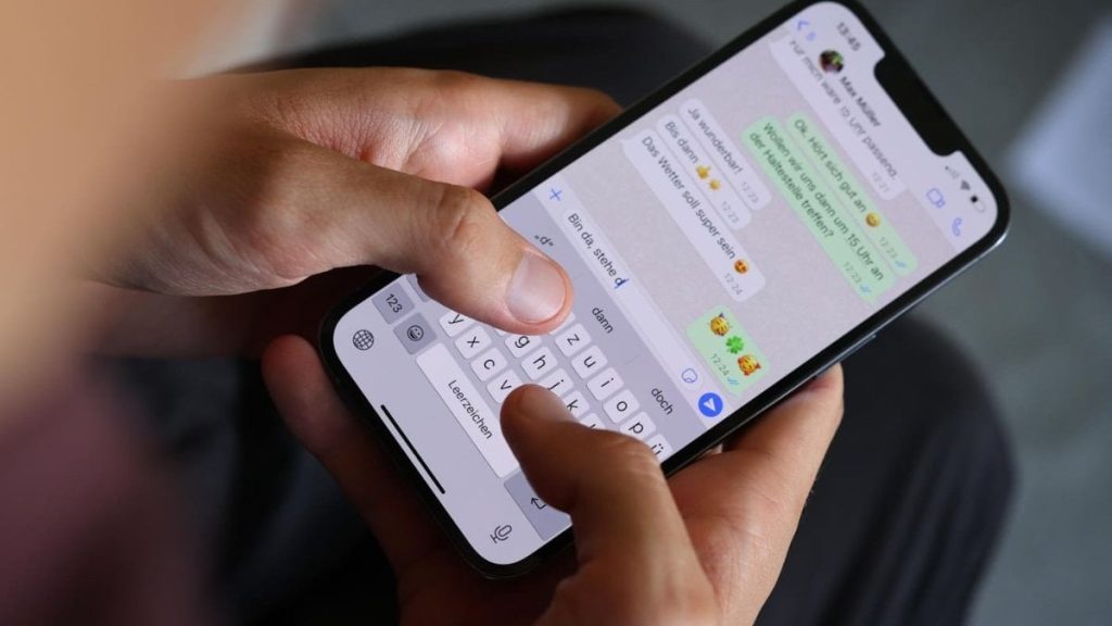 WhatsApp,   iPhone’larda otomatik çeviri özelliğini test ediyor